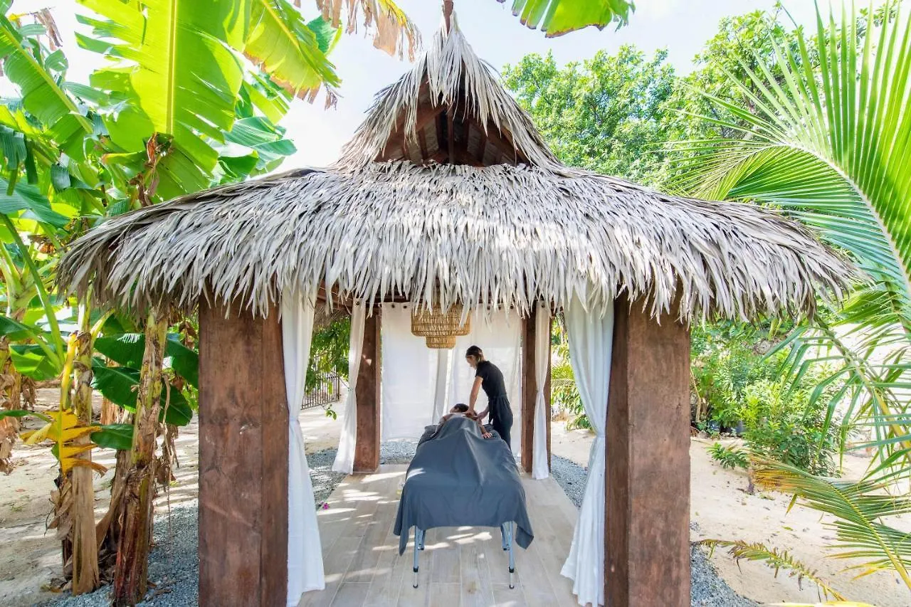 The Mastic Cana Luxury Cottage North Side